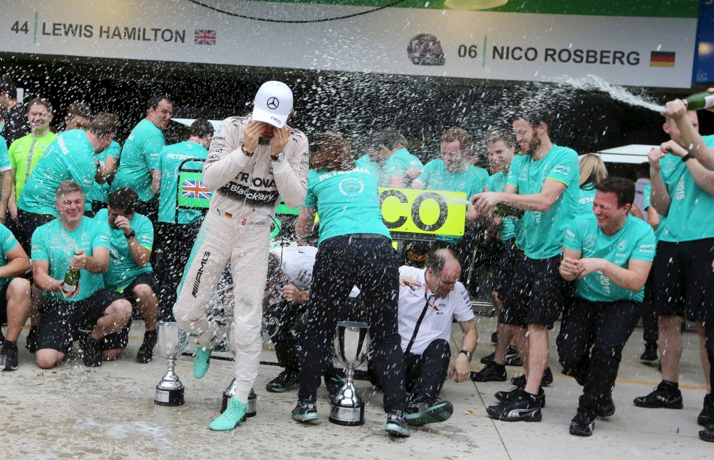 Brazil - Rosberg wins Grand Prix